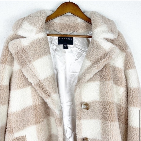 Women's Beige and White Striped Coat - Picture 5 of 7